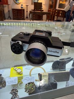 Minolta 110 Zoom SLR Film Camera 25-50mm F4.5 Lens