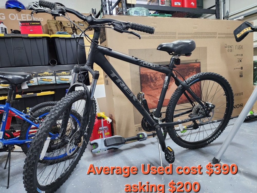 Trek 4300 Mountain Bike