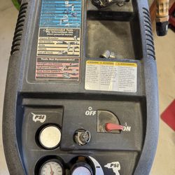 Air Compressor 22 Gal