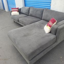 Modern Sectional Couch Gray 🛋 Very Nice 🛋