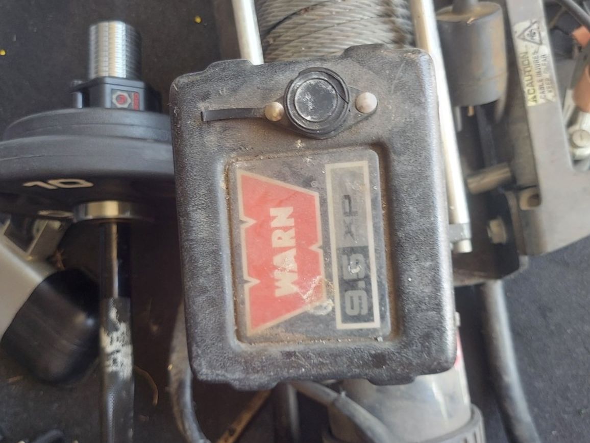 Warn Winch 9.5 Xp With Cradle