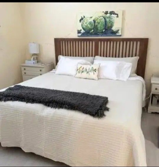 Mid Century Modern Style Ash Queen Ahead Board (New In A Box)