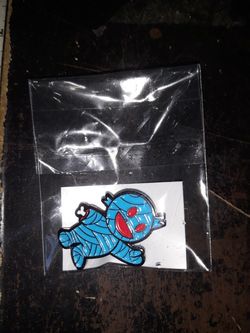 Super 7 Mummy Boy pin