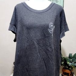 Grunt Style Charcoal Gray Graphic Floral Skull Women's T-Shirt