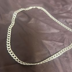 925 silver chain. 