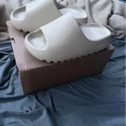 Bone 2022/2023 Yeezy Slides 