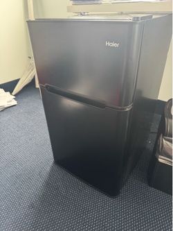 Mini fridge