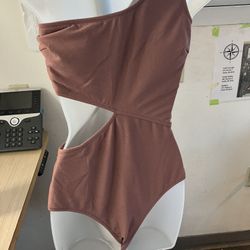 Brand new cup she swimsuit size  Small .