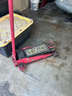 Red Heavy-Duty Floor Jack
