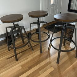 3 Adjustable Stools