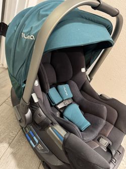 Nuna Car seat