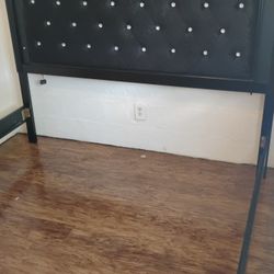 KING SIZE BED FRAME 