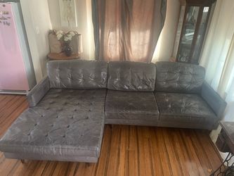 Delivery Available / Vintage style Sectional