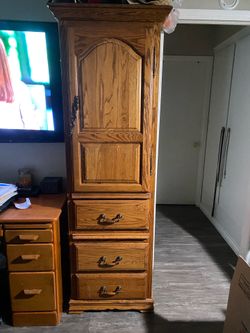Solid Oak wood drawer cabinets