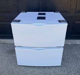 washer and dryer pedestals
