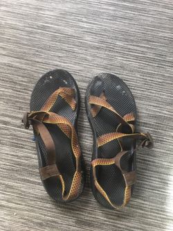 Mens chacos sandals