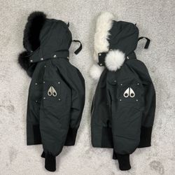 Women’s moose knuckles size small