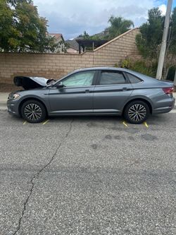 2019 Jetta Volkswagen Gray. Damaged Vehicle for Parts or Repair