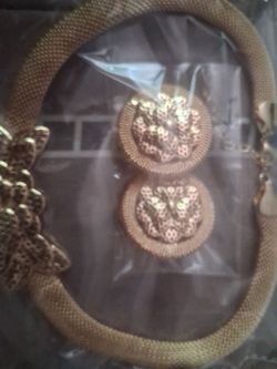 Necklace and earrings set