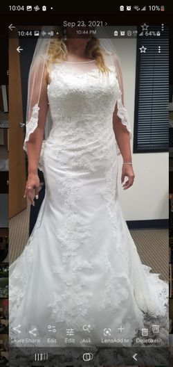 Demetrios Lace Wedding Gown Size 16 + Lace Veil | Originally $5,000+