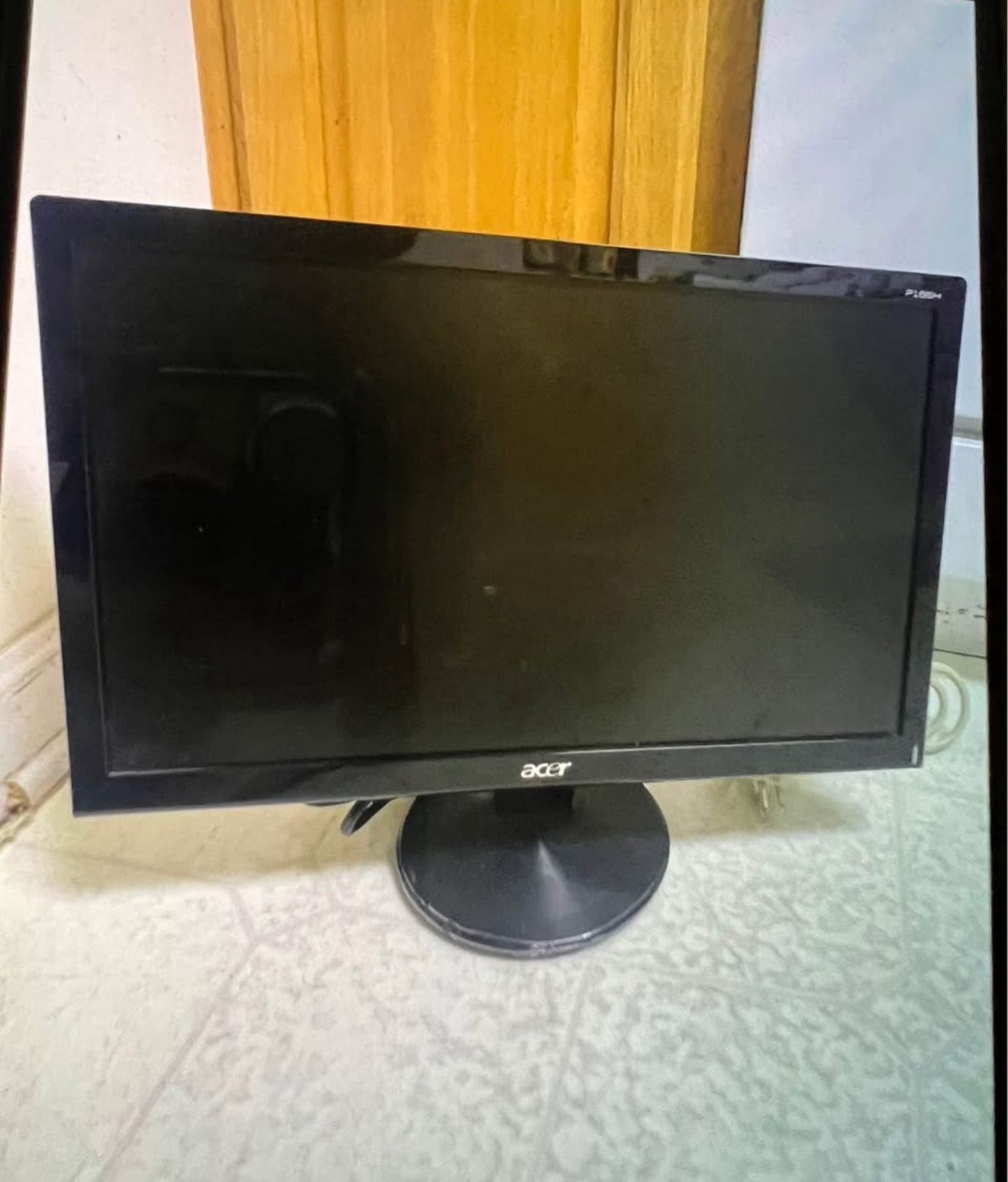 Monitor 24”