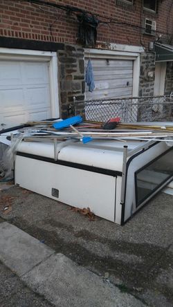 Cap 6 feet. $400 f150