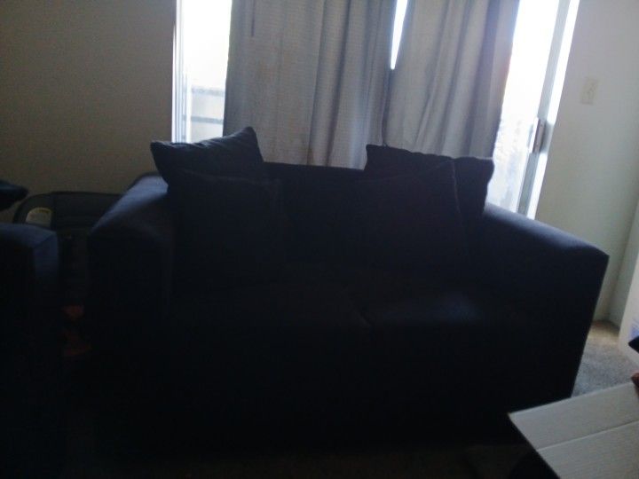 Loveseat ( Black)