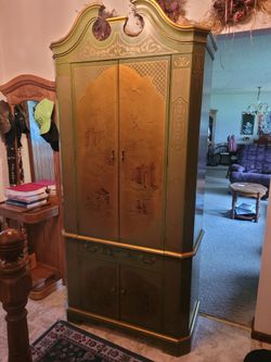Drexel Heritage Furniture Armoire