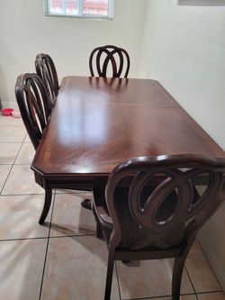 6 Chair Wood Dinning Table