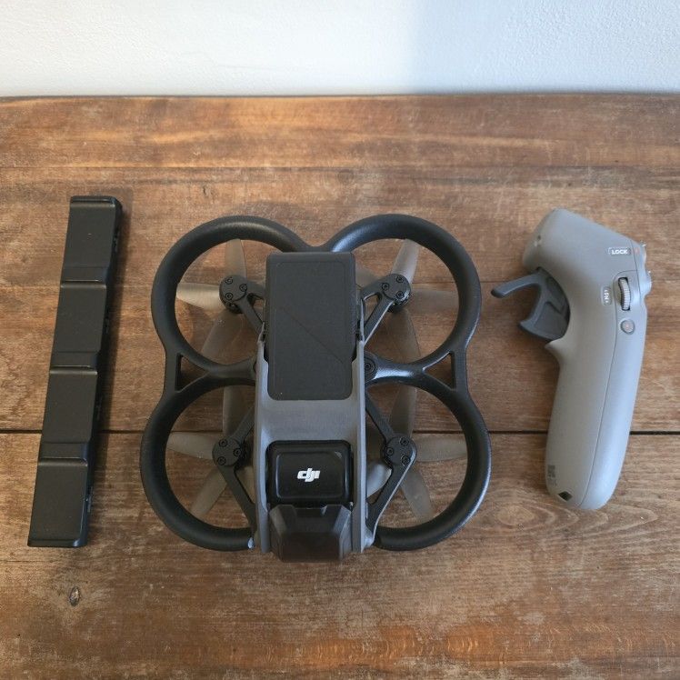 DJI AVATA DRONE with RC MOTION CONTROLLER 2 and BATTERY