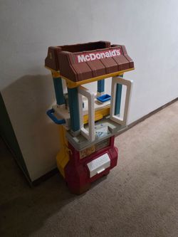 Vintage 1989 McDonalds Drive Thru Playset  Rare