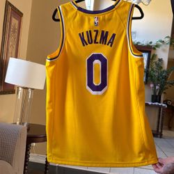 Kuzma Lakers Jersey