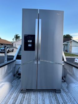 WHIRLPOOL SIDE BY SIDE  ICE MAKE WORK EVEYTHING FREE DELIVERY  PRICE 450