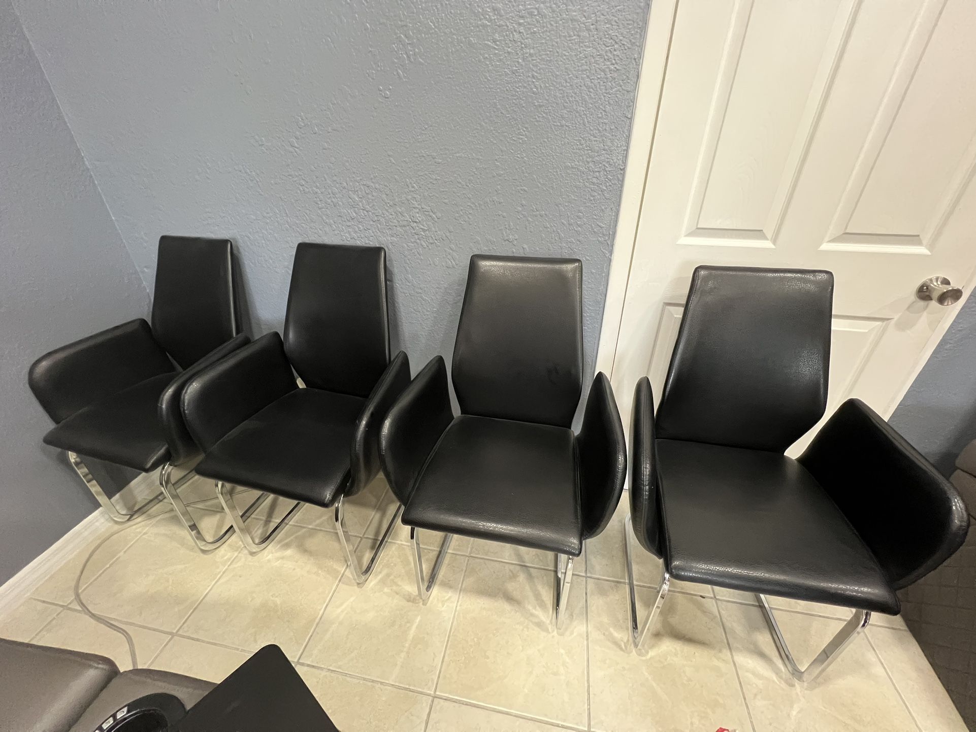 Chairs For Dining Table