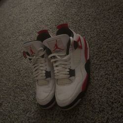 Jordan 4s