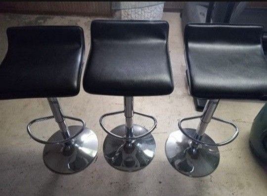 3 Adjustable Chairs Work Perfectly
