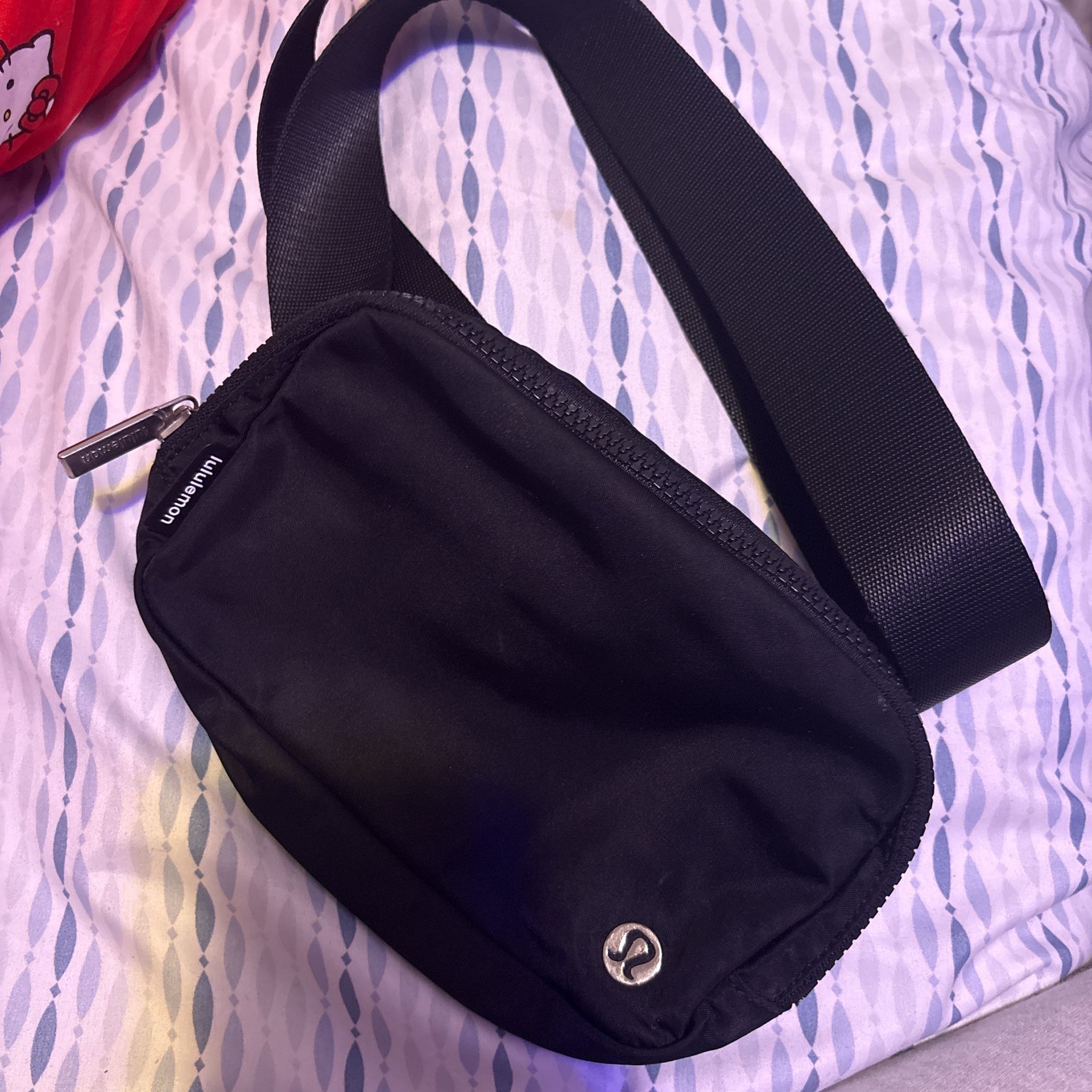 lululemon cross body