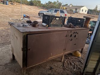 Heavy duty industrial steal work bench
