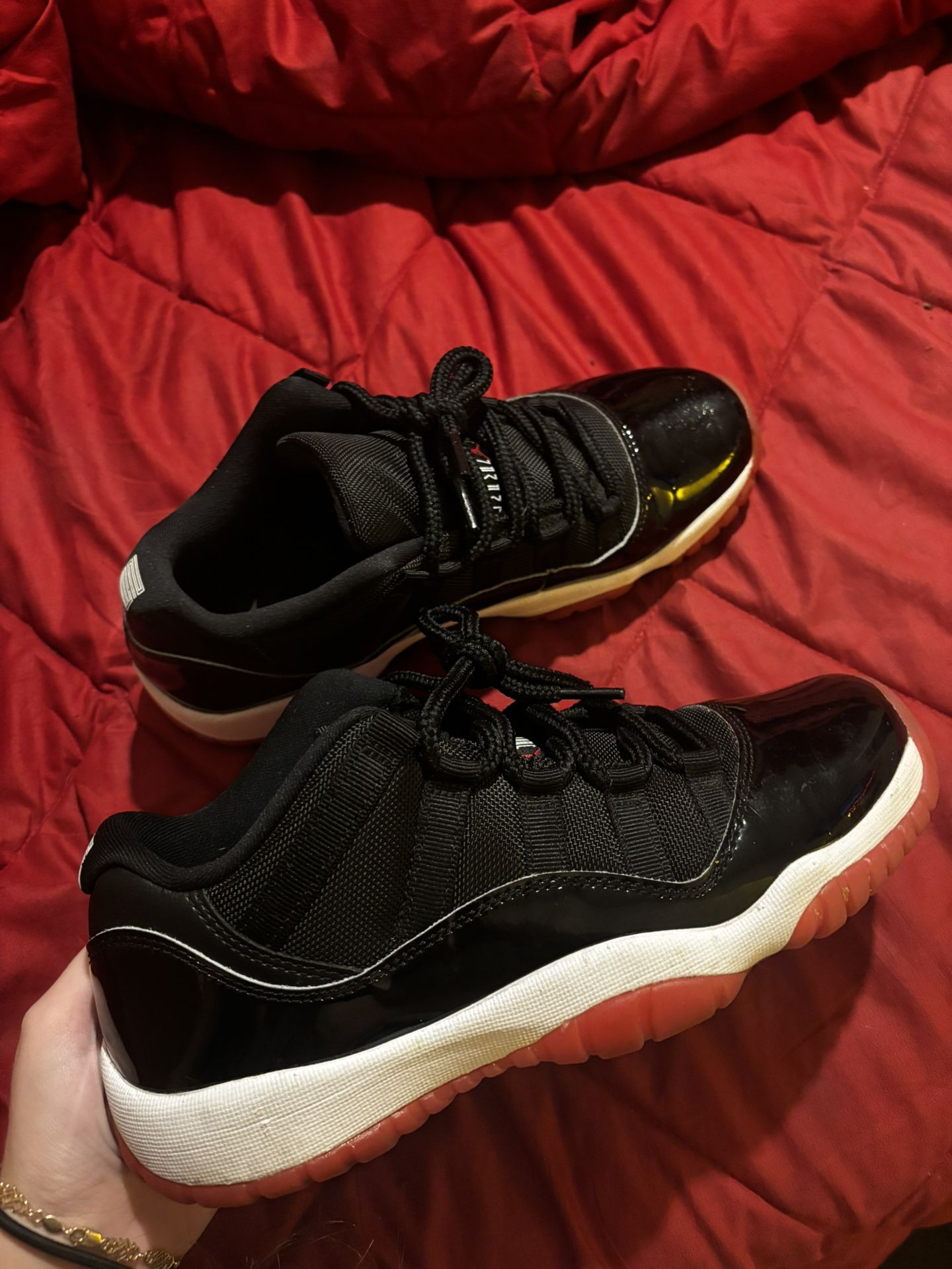 Jordan 11 Retro Low Bred 