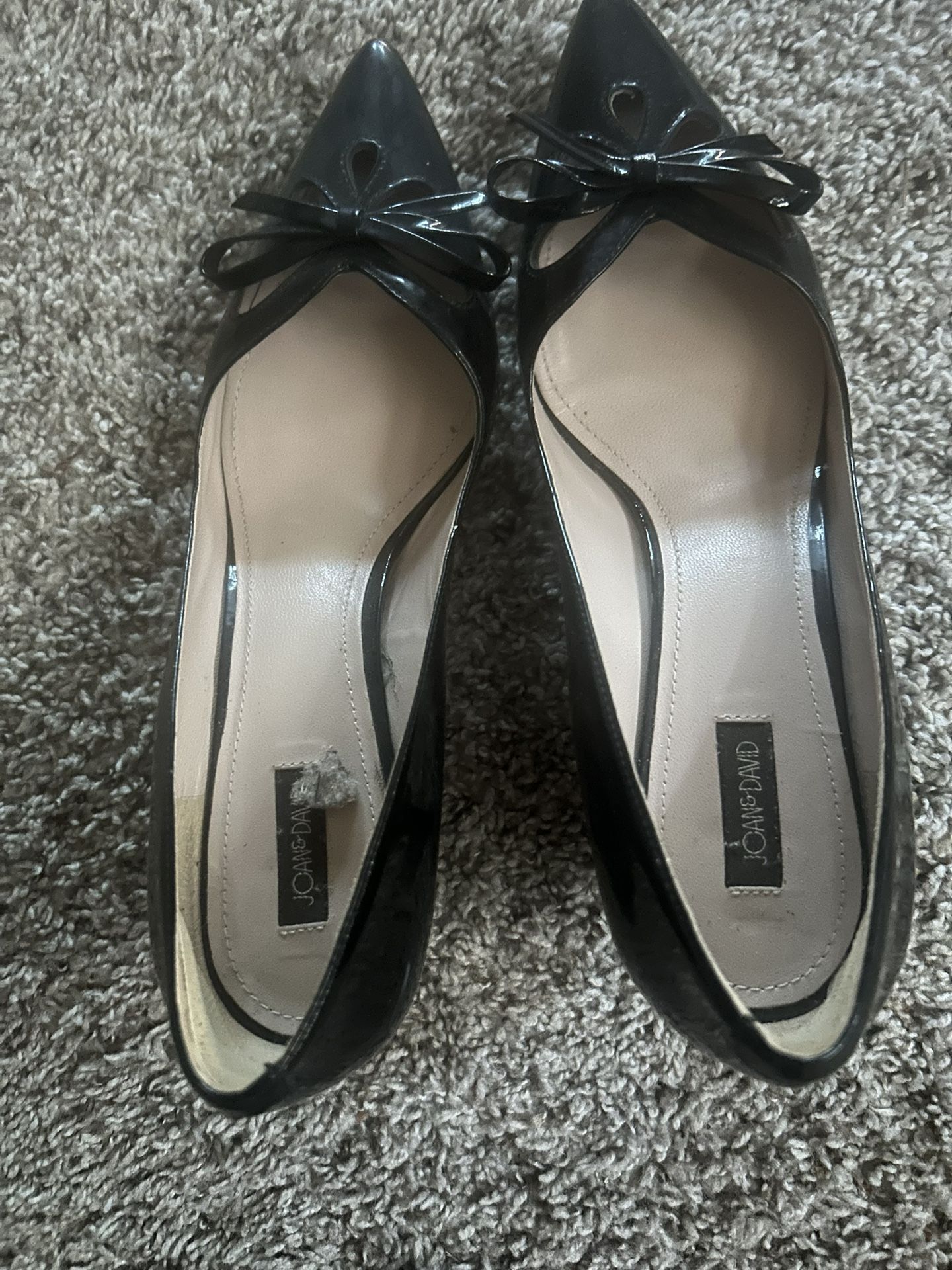 Black Patent Leather Kitten Heels. Size 8