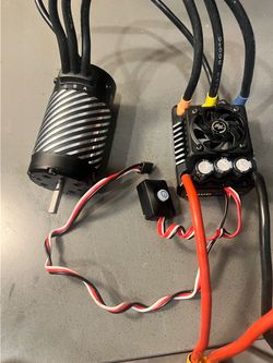 Hobbywing ezrun Max8 combo