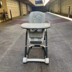 Graco Blossom High Chair With Storage Wheels