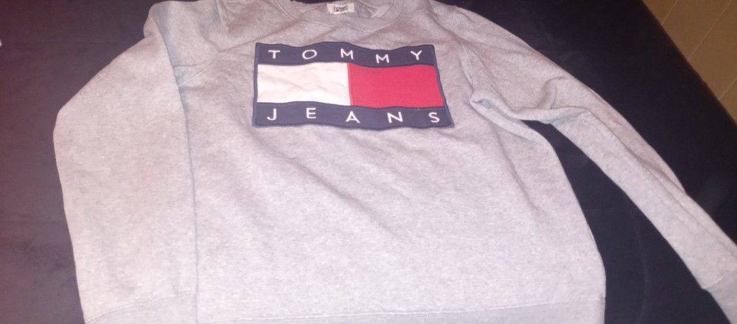 Tommy Sweater