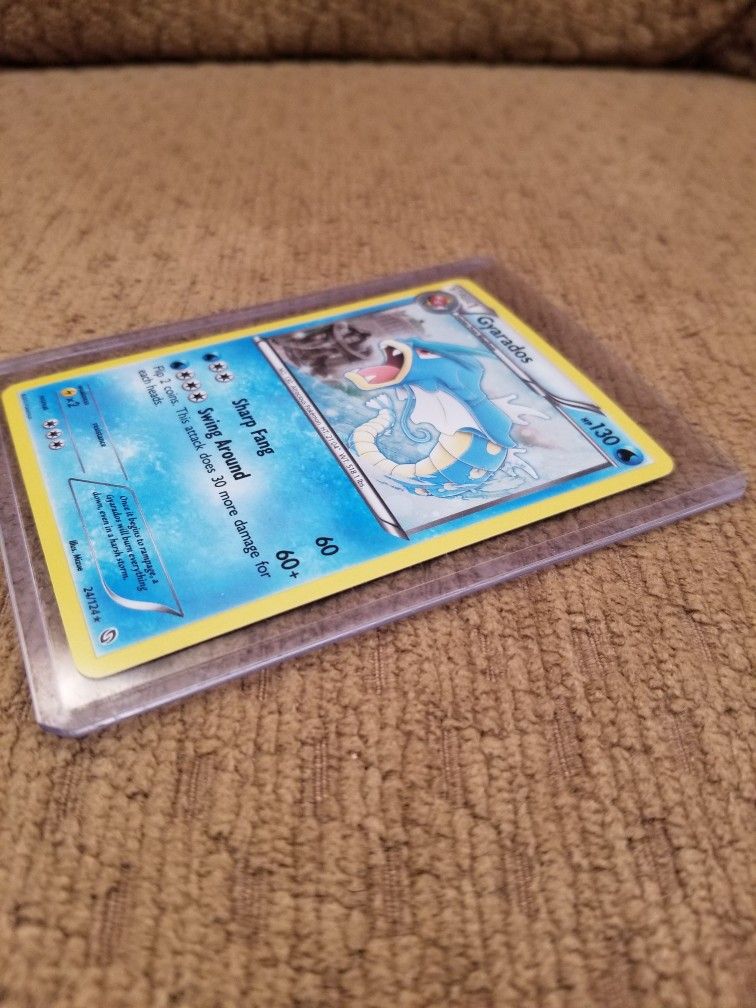 Gyarados *Holo RARE* Pokemon