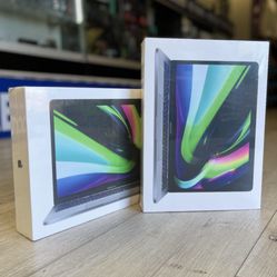 MacBook Pro 13 inch M2 Chip (Latest Model)