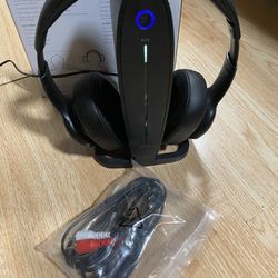 Insignia Wireless Over-the-Ear Headphones