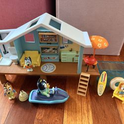 Bluey’s Ultimate Beach Cabin Playset