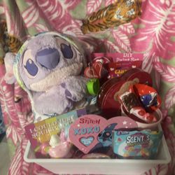Stitch, Valentine Baskets
