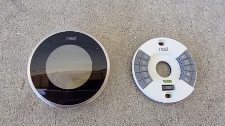 Nest Thermostat, 1st Gen, GREAT! 
