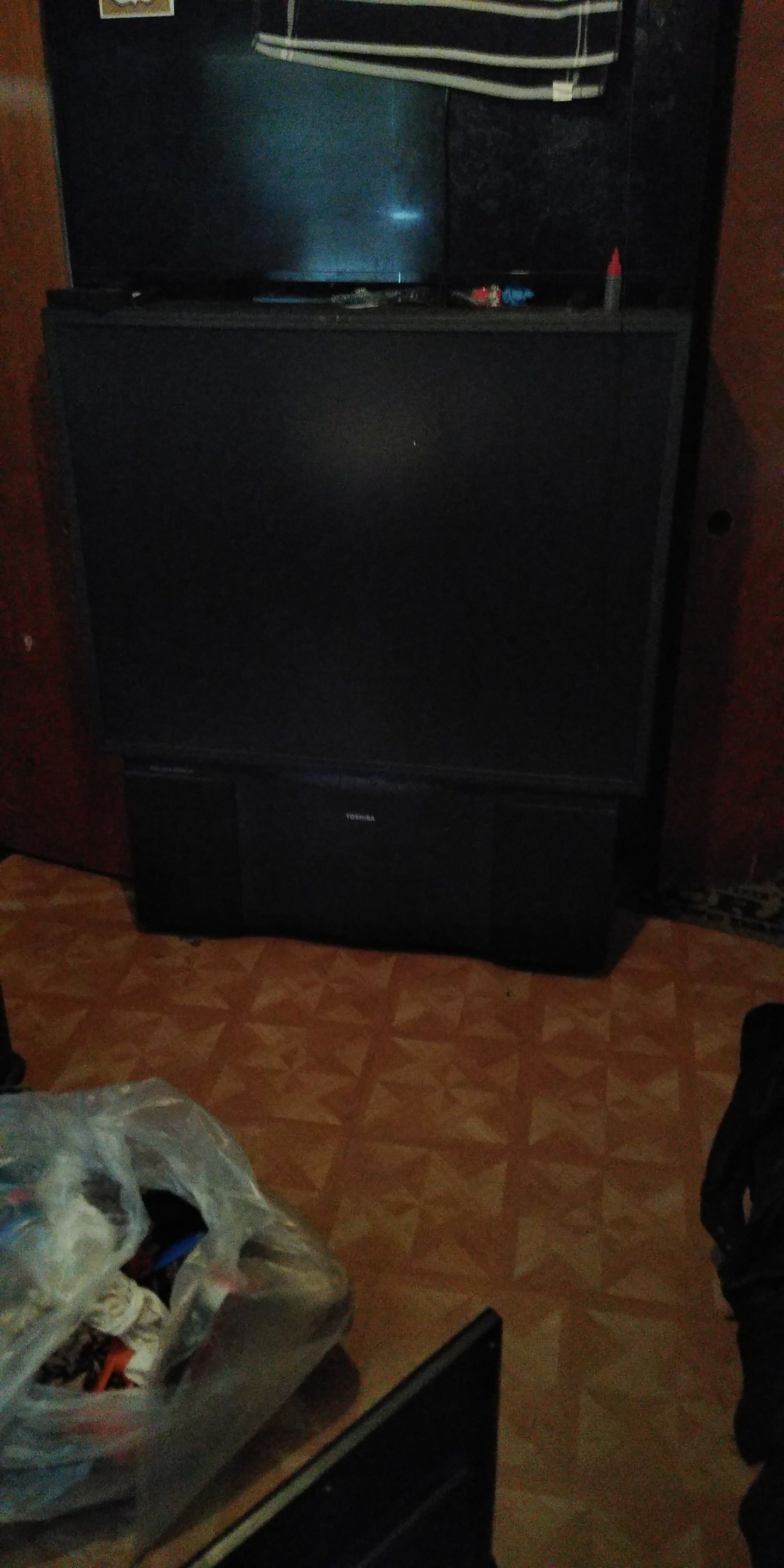 Toshiba 58inch flat screen floor model TV